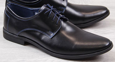 Buty męskie do eleganckich stylizacji - na co się zdecydować?