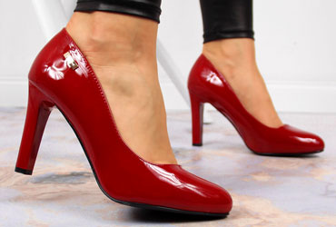 Dobierz buty do walentynkowej stylizacji!
