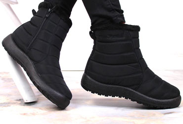 Buty na pierwsze opady śniegu – jak wybrać model, który nie przemoknie?