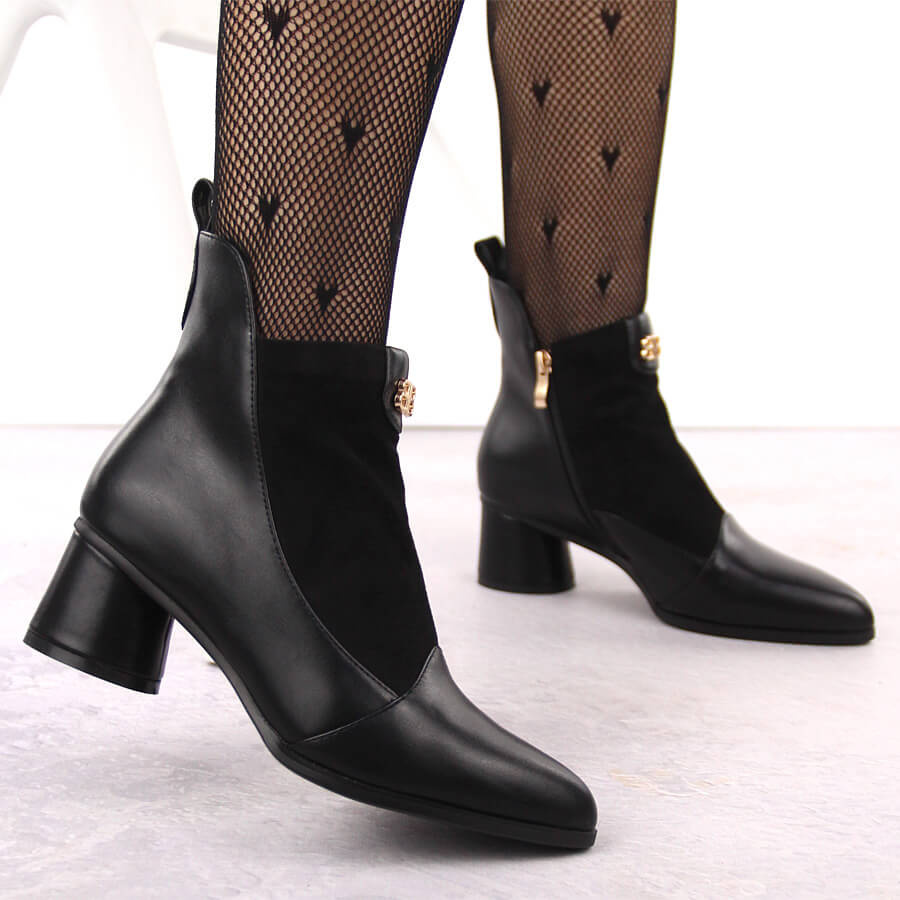 Botki damskie na obcasie czarne D&A S.Barski Premium Collection MR870-96